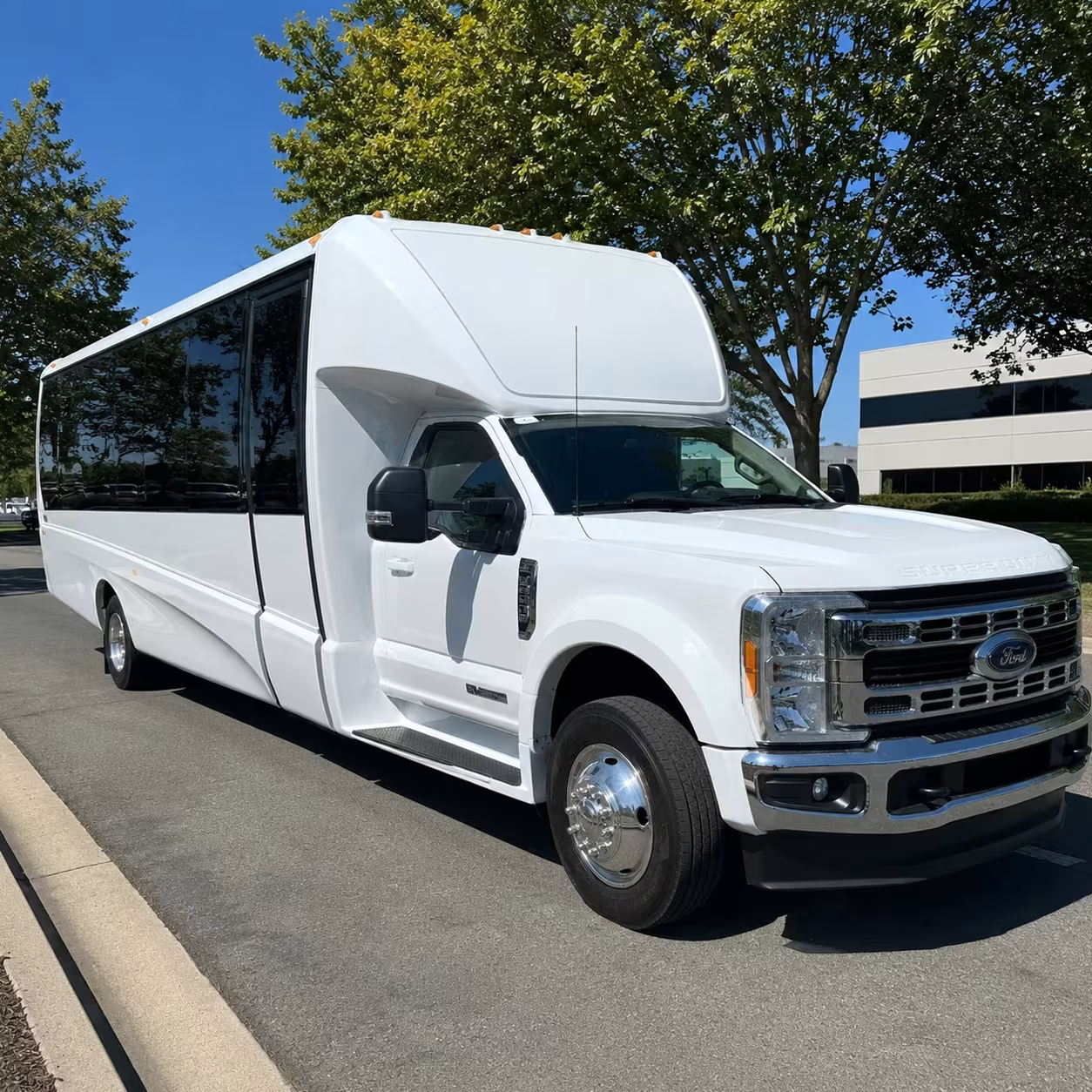 elizabeth minibus rentals for concerts at the stone pony