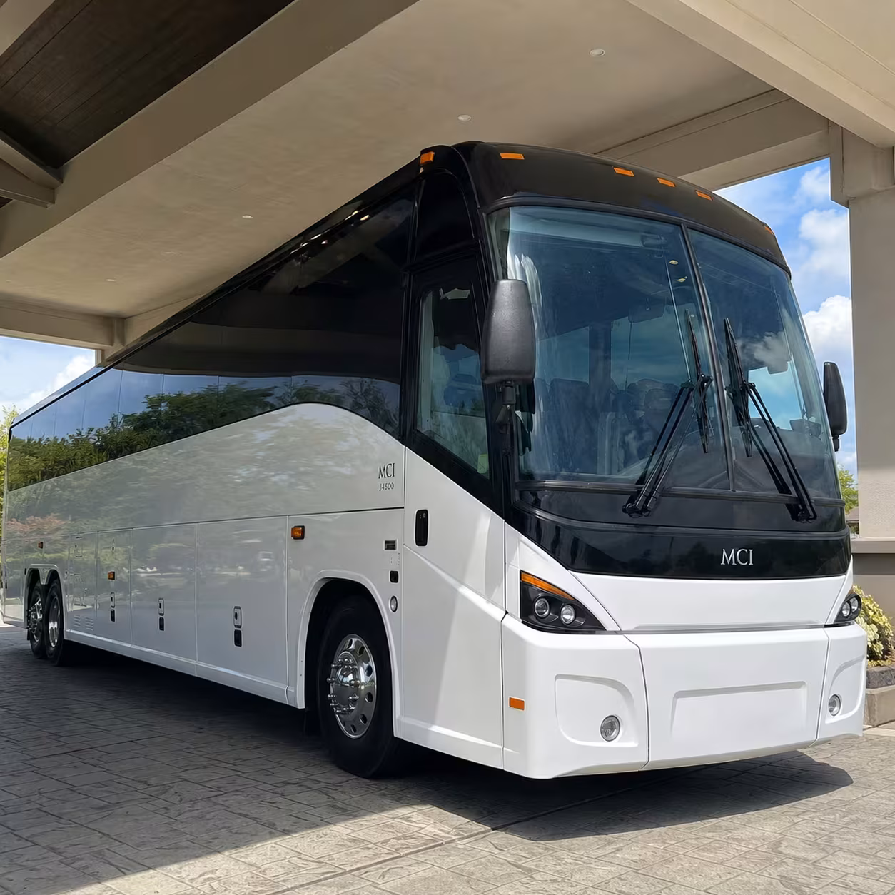 elizabeth shuttle buses to newark liberty airport