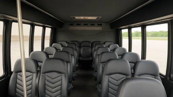 elizabeth 15 passenger minibus rental
